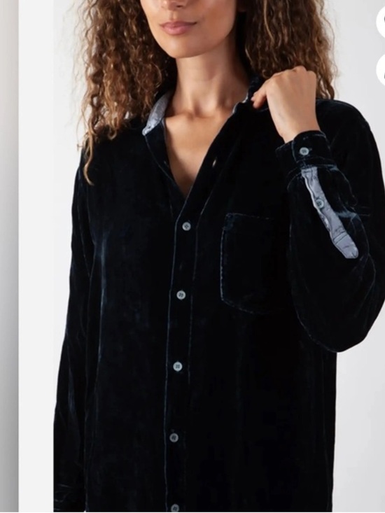 CP Shades Tops - CP Shades Black Joss Velvet Button-Front Tunic Size Medium